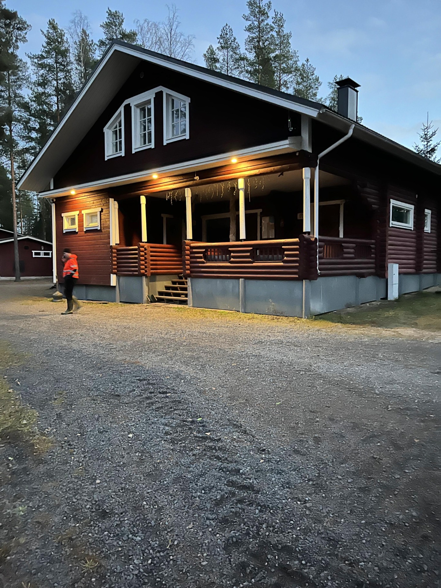 Koski Tl:n eräkävijöiden metsästysmaja, päärakennus
